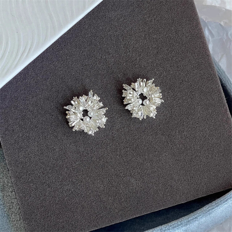 Crystal Pearl Flower Stud Earrings | Statement Silver Earrings - Écru Doux