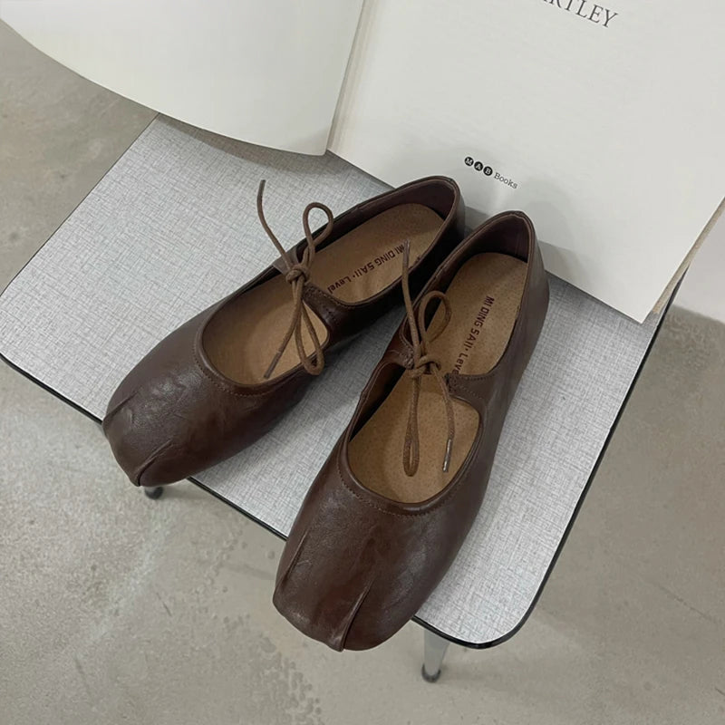 Soft Leather Ballet Flats with Butterfly Knot for Women -  Écru Doux