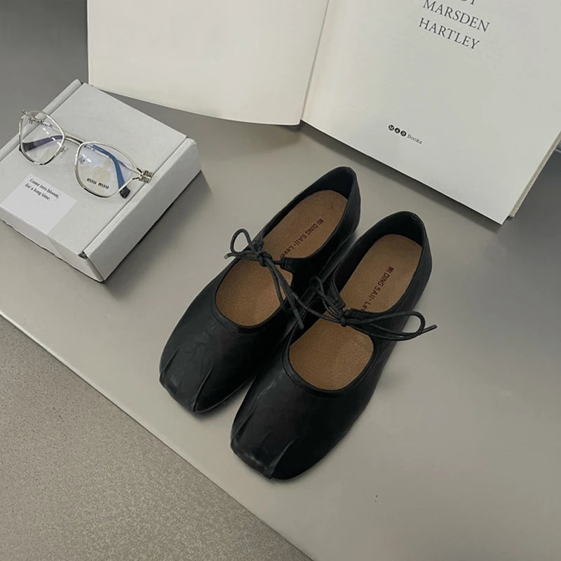 Soft Leather Ballet Flats with Butterfly Knot for Women -  Écru Doux