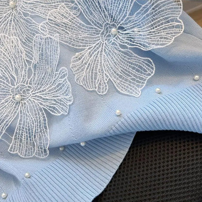 Loose Short-Sleeved Lace Sweater with Elegant Floral Appliques